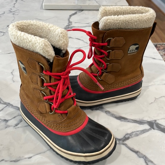 Sorel womens size 6 boots - Picture 1 of 9